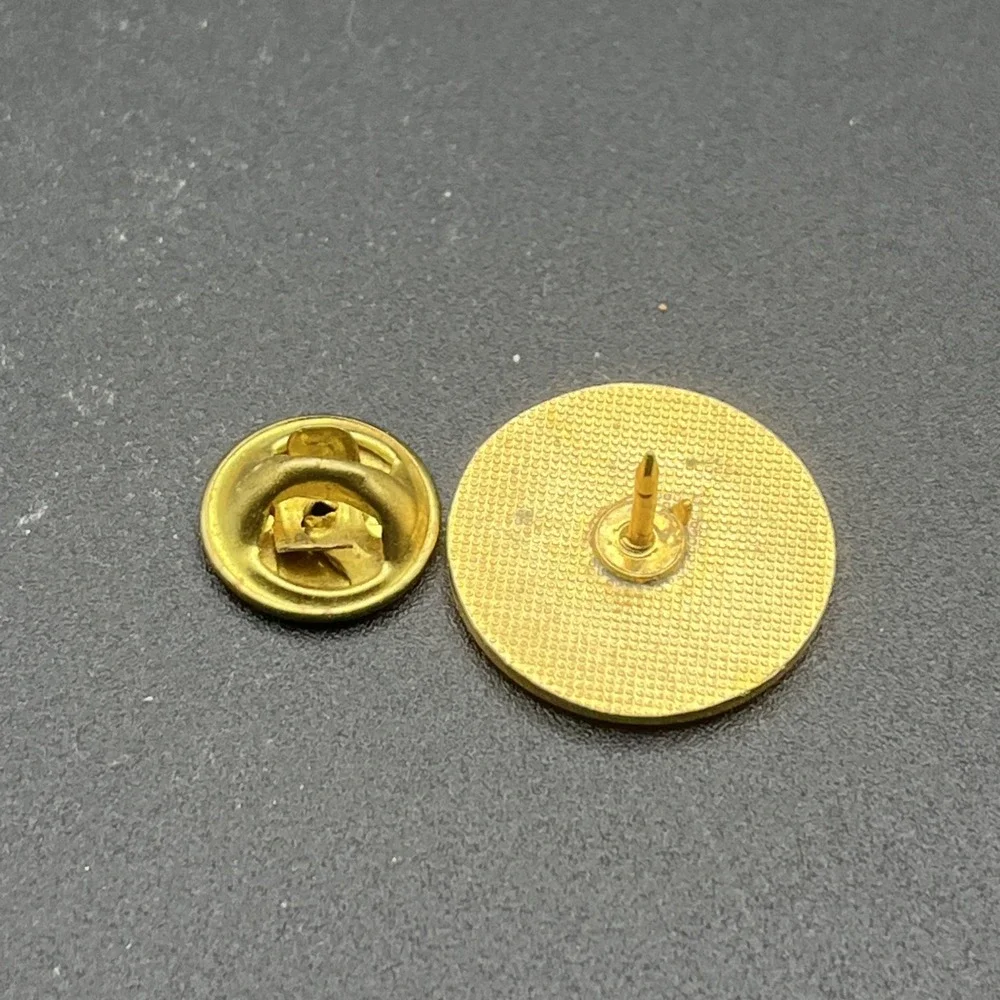Mills Fleet Farm 5 Year Service Award‎ Lapel Hat Pin